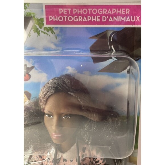 Barbie You Can Be Anything Pet Photographer Doll African American w/ Accessories - Picture 9 of 9